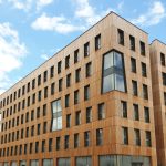 Fassade aus Lärchenlatten - Hoho Wien