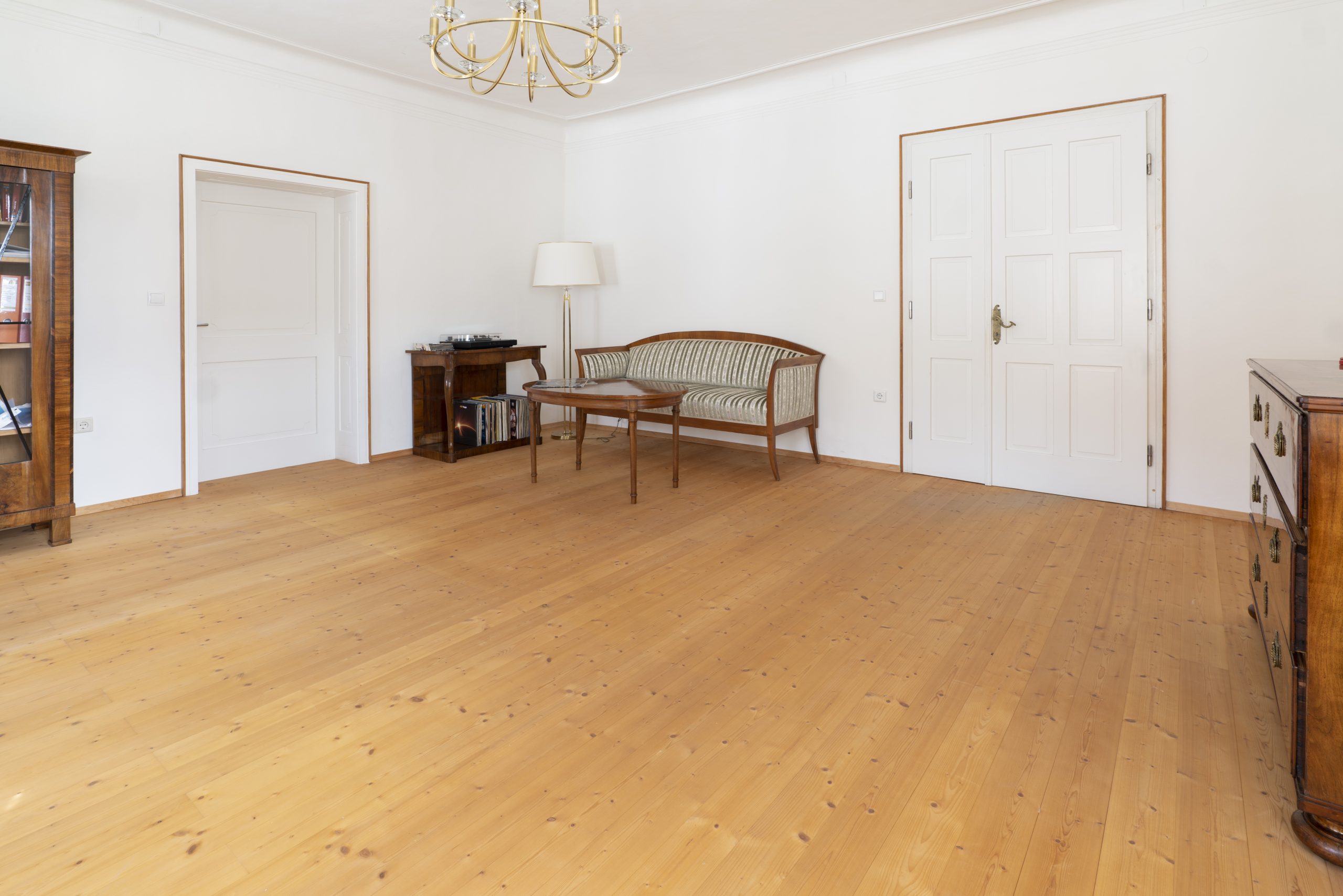 Wohnen mit Schiffboden aus Fichtenholz